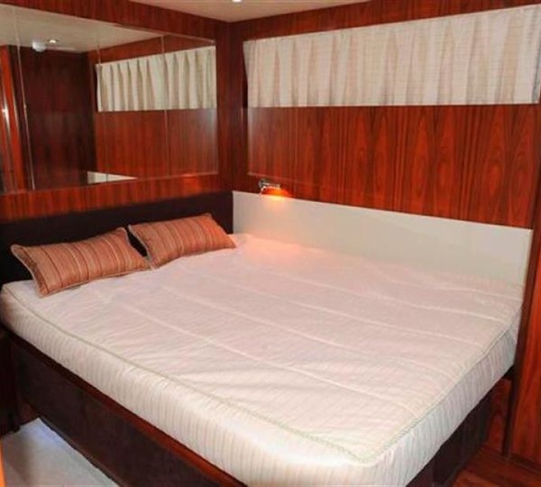 The 30m Yacht BLUE SAPPHIRE