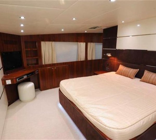 The 30m Yacht BLUE SAPPHIRE