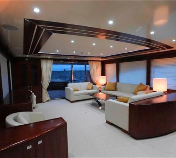 The 30m Yacht BLUE SAPPHIRE