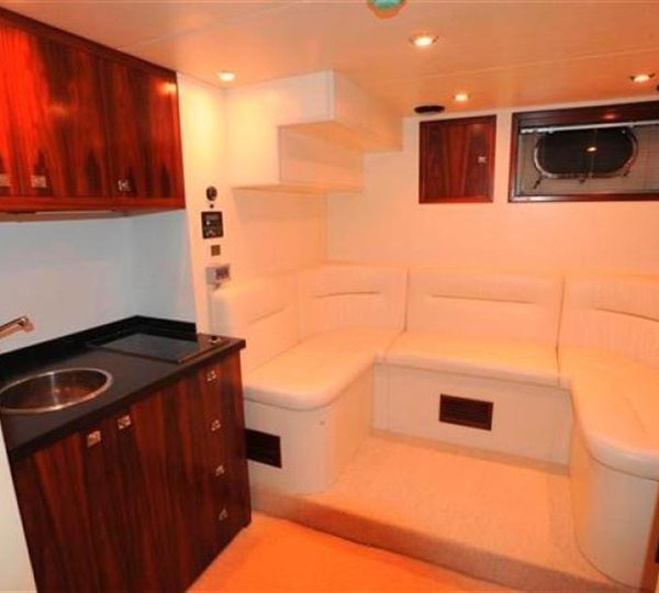 The 30m Yacht BLUE SAPPHIRE