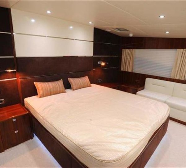 The 30m Yacht BLUE SAPPHIRE