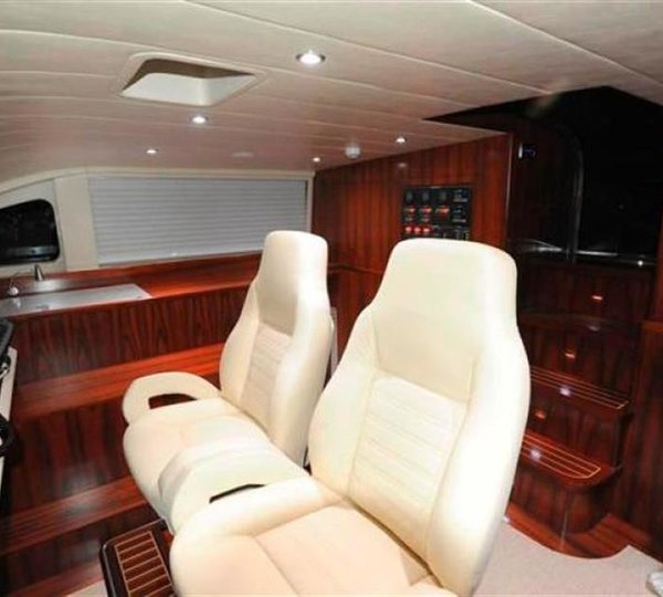 The 30m Yacht BLUE SAPPHIRE