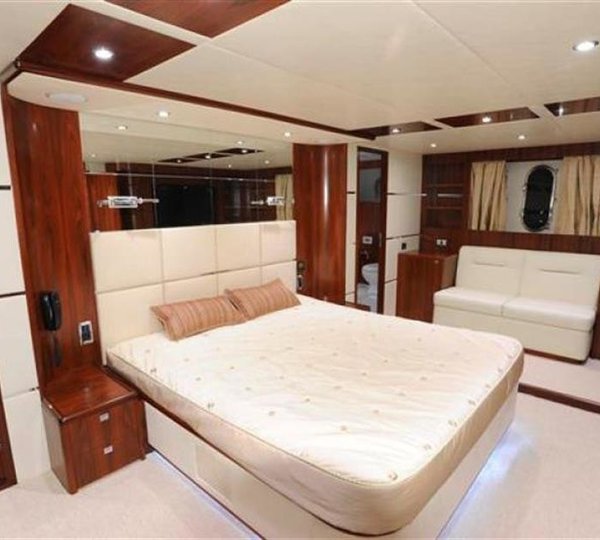 The 30m Yacht BLUE SAPPHIRE