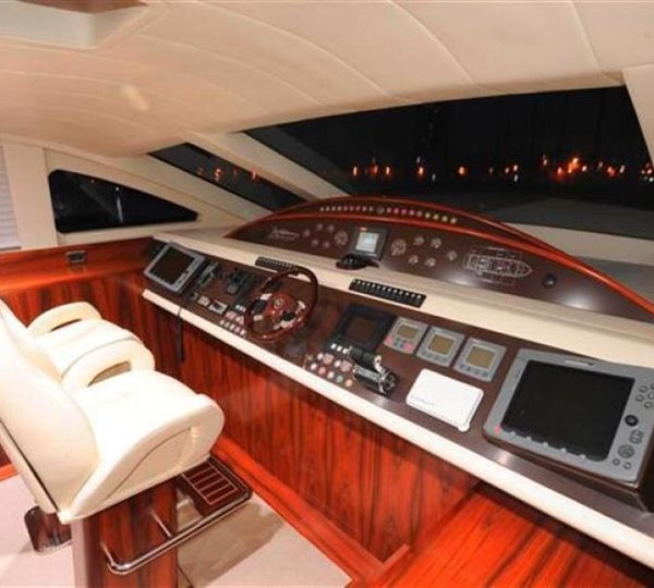 The 30m Yacht BLUE SAPPHIRE