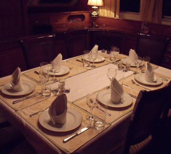 The 30m Yacht FAVORITA