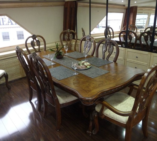 The 30m Yacht JUSTINE