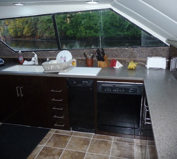 The 30m Yacht JUSTINE