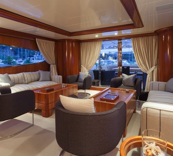 The 30m Yacht ZAMBEZI