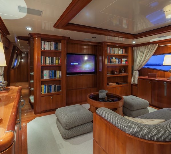 The 30m Yacht ZAMBEZI