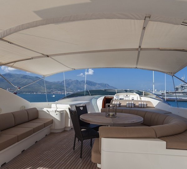 The 30m Yacht ZAMBEZI