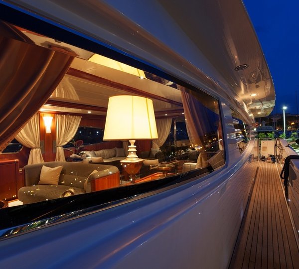 The 30m Yacht ZAMBEZI