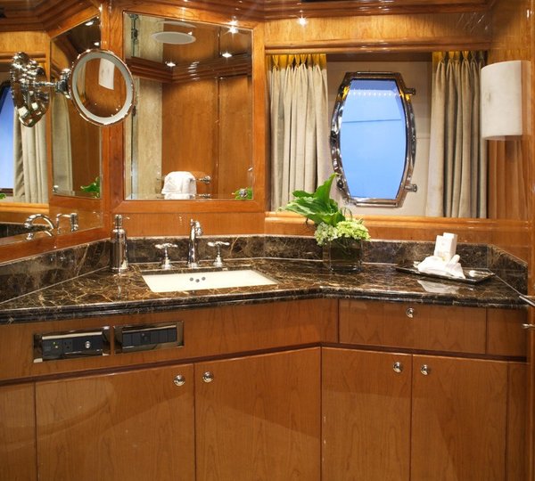 The 31m Yacht LA DOLCE VITA