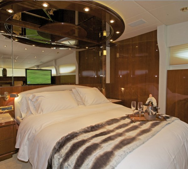 The 31m Yacht NO RULES