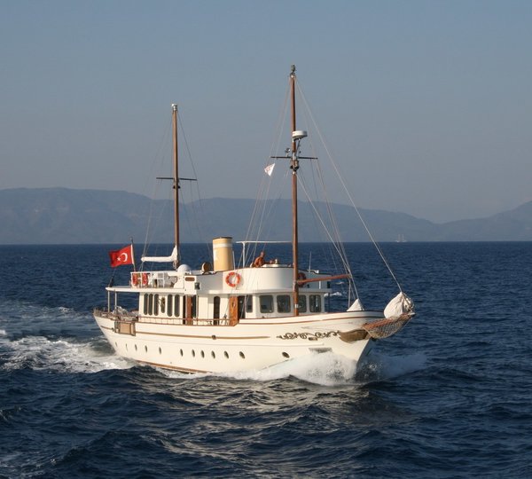 Cruising On Board Yacht EL BANDIDO