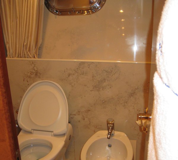 The 32m Yacht KENAYL II