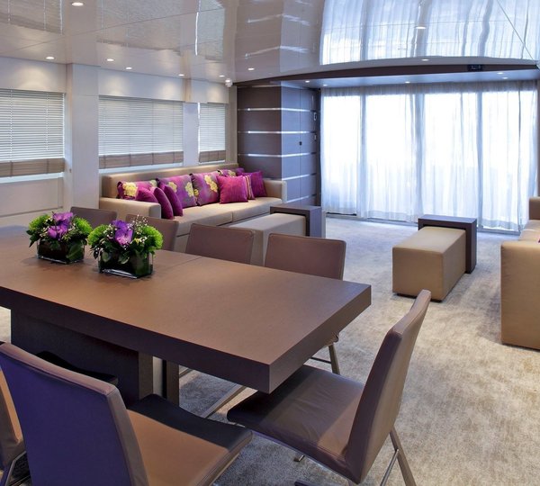 The 32m Yacht TROPICANA