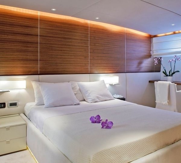 The 32m Yacht TROPICANA