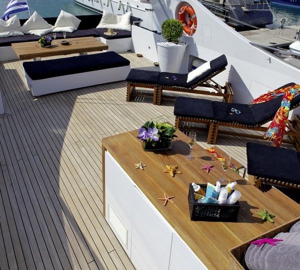 The 32m Yacht TROPICANA