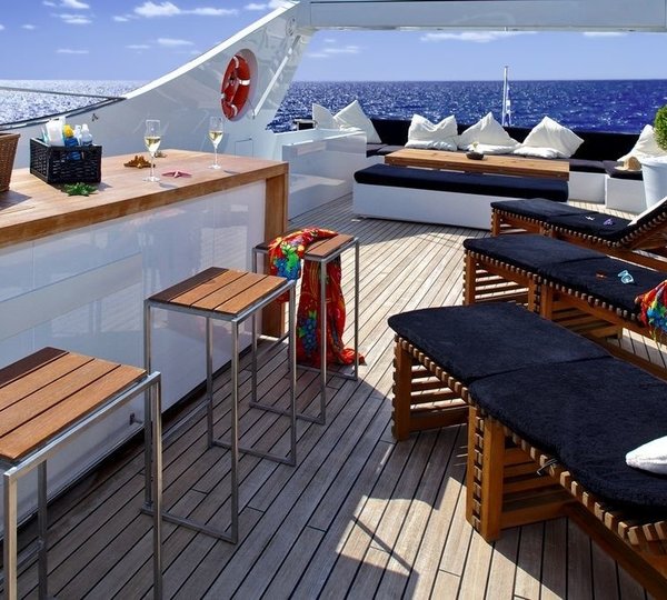 The 32m Yacht TROPICANA