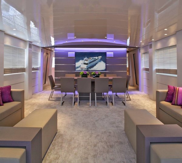 The 32m Yacht TROPICANA