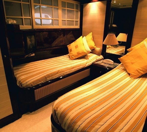 The 33m Yacht EQUILIBRIUM