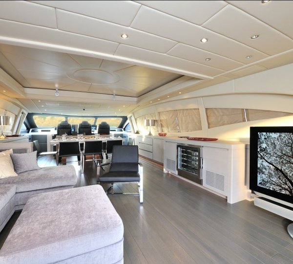 The 33m Yacht MOSKING