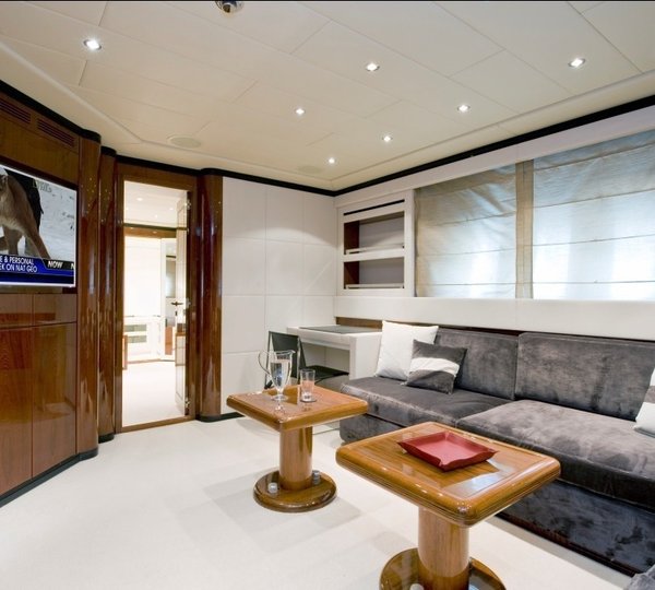 The 33m Yacht MOSKING