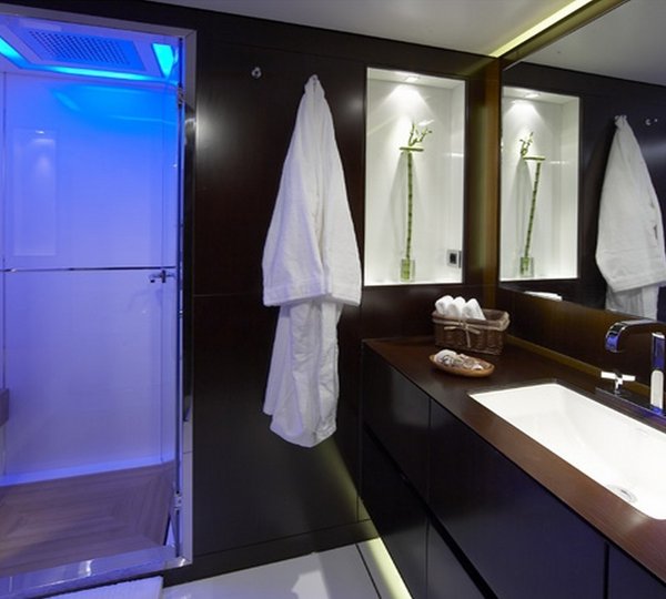 The 34m Yacht CYRUS ONE