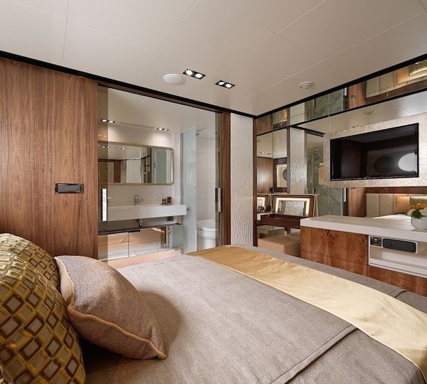 The 34m Yacht ESTHER 7