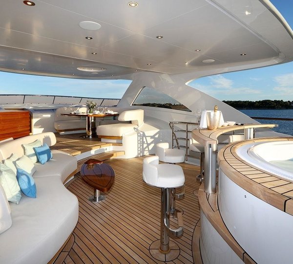 Inside On Yacht SOLIS