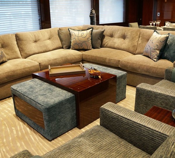 The 37m Yacht FINISH LINE