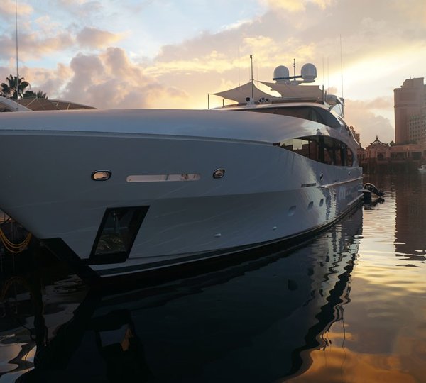 The 37m Yacht FINISH LINE