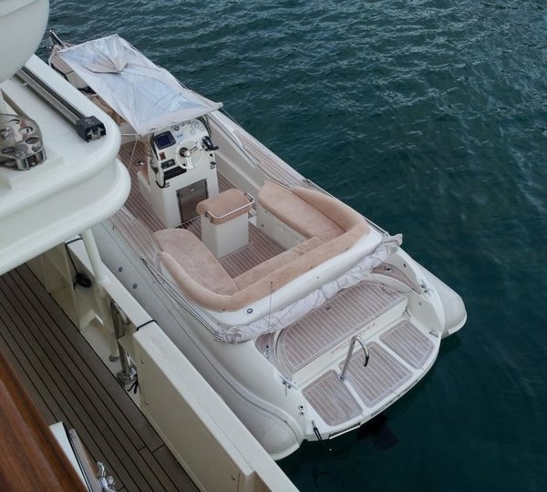 The 39m Yacht DIONE STAR