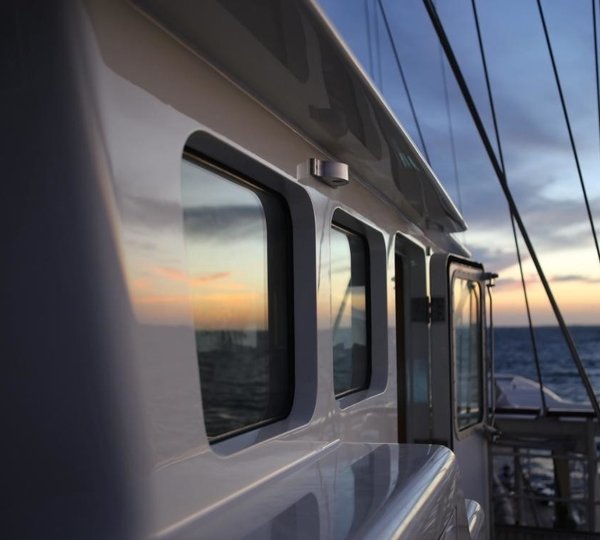 The 39m Yacht DIONE STAR