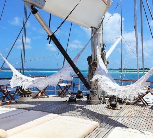 The 39m Yacht DIONE STAR