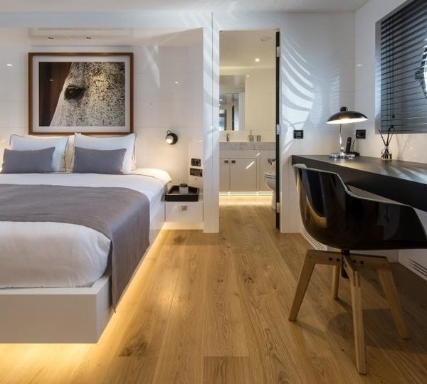 The 39m Yacht SEXY FISH