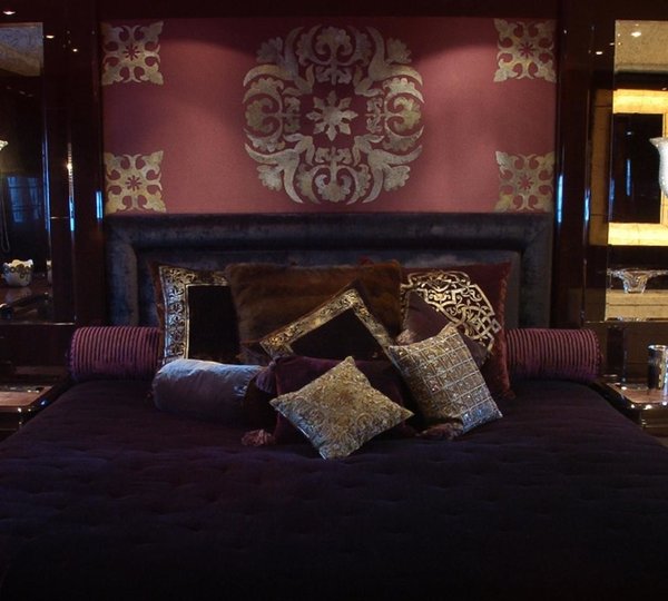 The 40m Yacht AWESOME