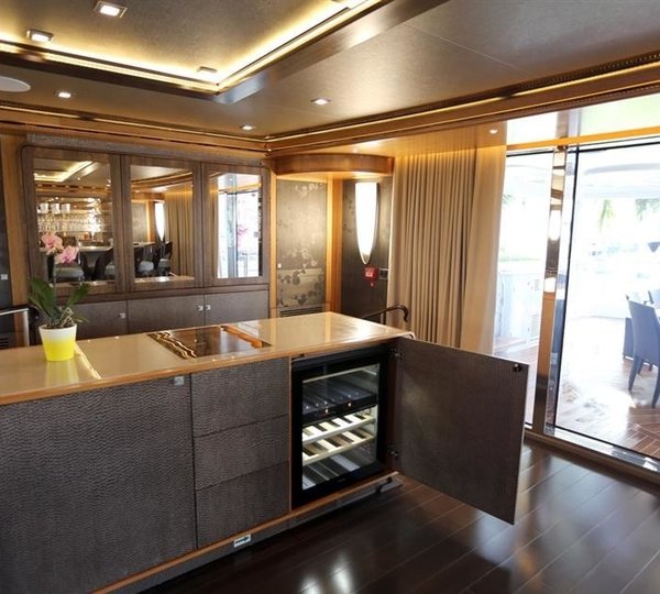 The 41m Yacht SERENITY