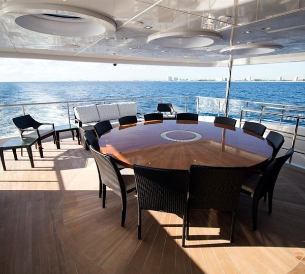 The 41m Yacht SERENITY