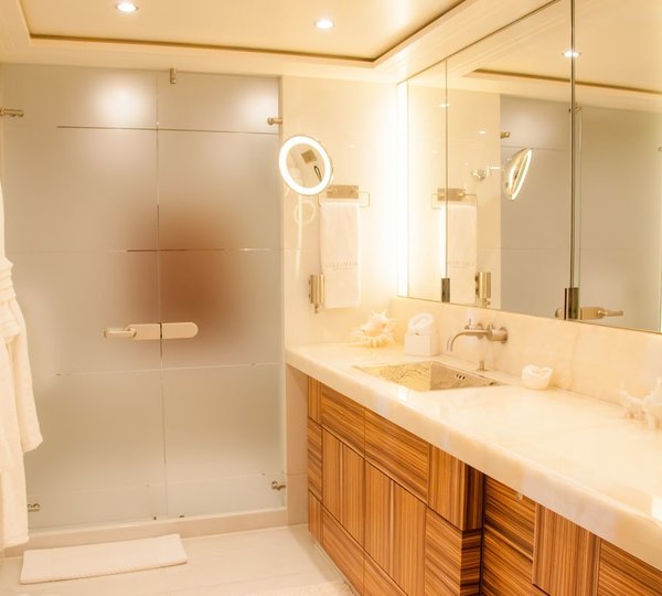 The 42m Yacht GLORIA TERESA