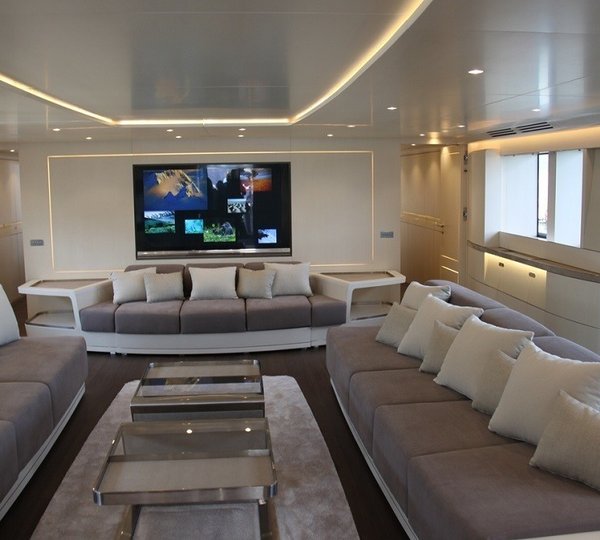 The 44m Yacht MONOKINI