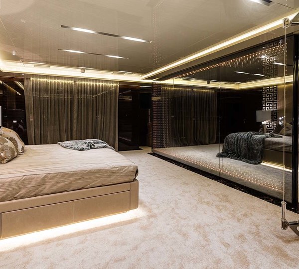 The 45m Yacht FLYING DRAGON