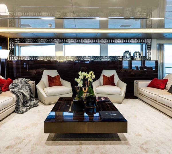 The 45m Yacht FLYING DRAGON