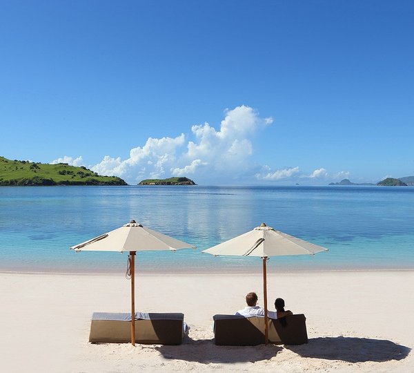 The 46m Yacht ALILA PURNAMA