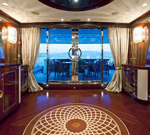 The 46m Yacht REVE D'OR