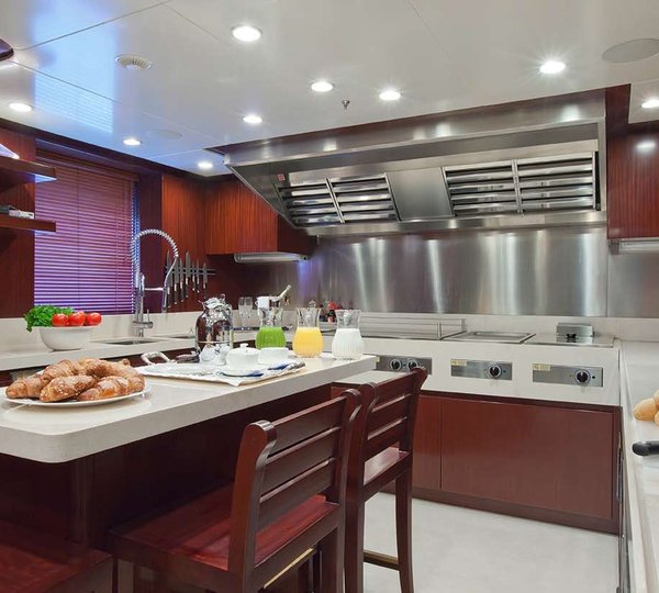 The 46m Yacht REVE D'OR