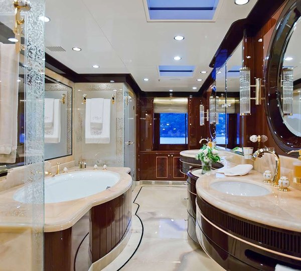 The 46m Yacht REVE D'OR