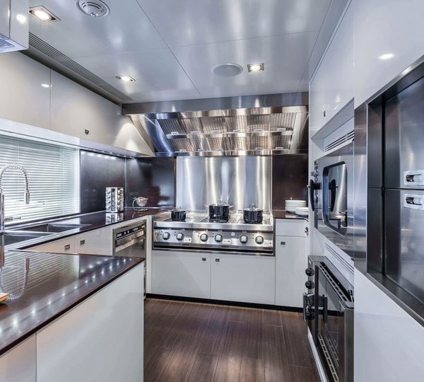 The 47m Yacht PANTHERA