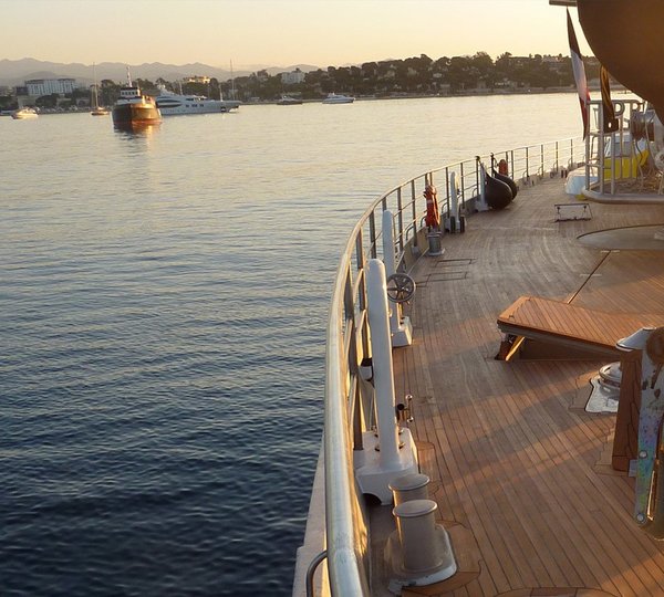 The 48m Yacht DWINGER