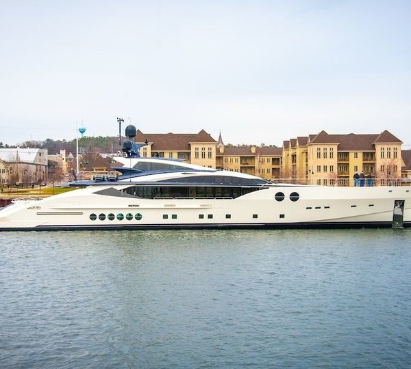 The 52m Yacht BLISS